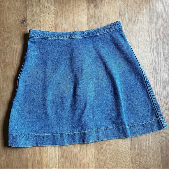 American Apparel Button Front Denim Skirt - Picture 5 of 10